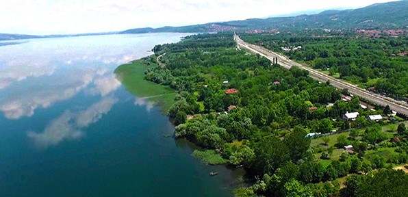 Sapanca Gölü